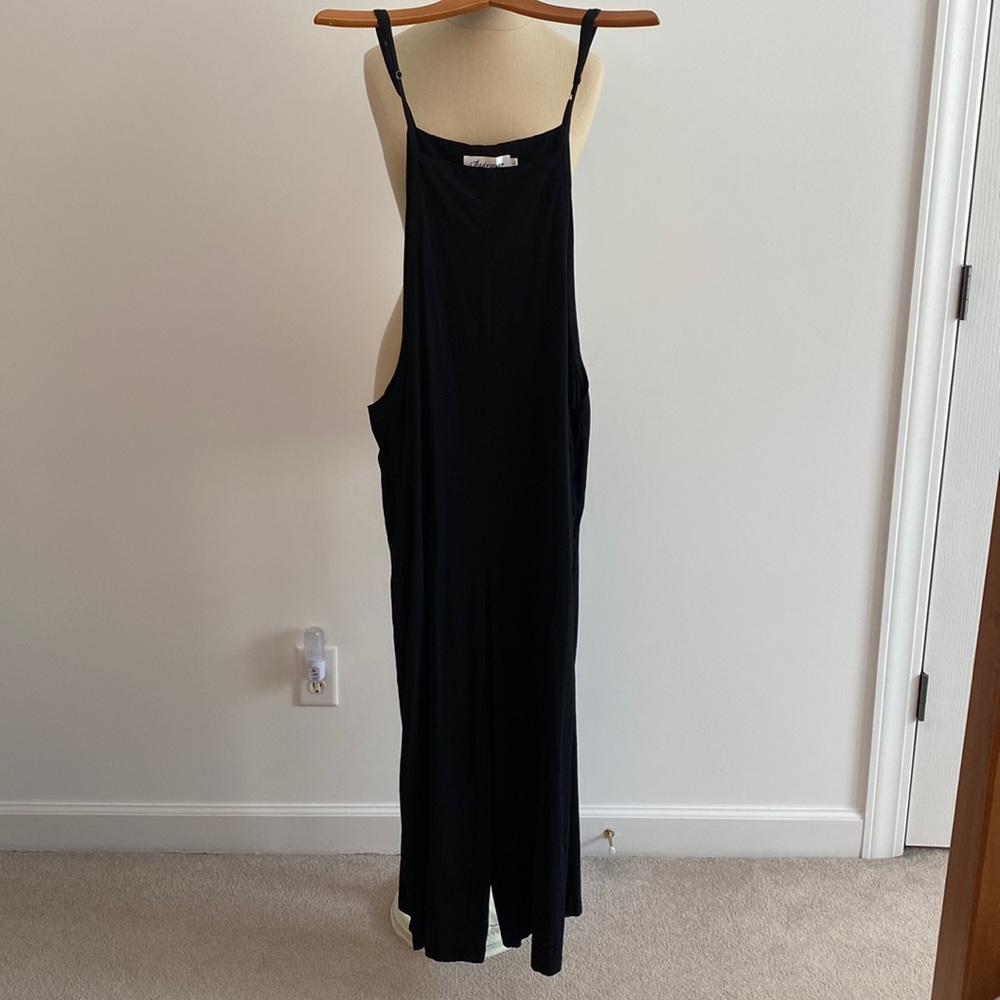 Wide leg linen jumper. Black